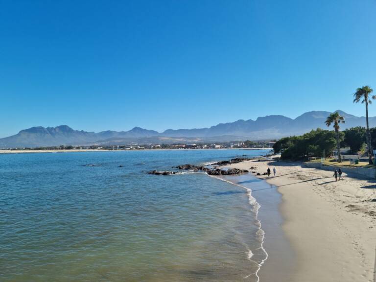 terrace on sea gordons bay 20 central with beach access 768x576