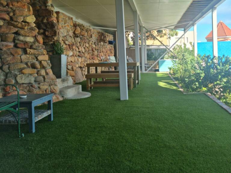 the anchor gordons bay 17 covered veranda with private jacuzzi 768x576