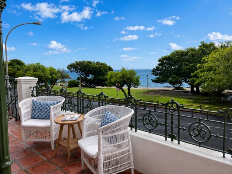 the milkwood cottage gordons bay 08 veranda with sea view 768x576