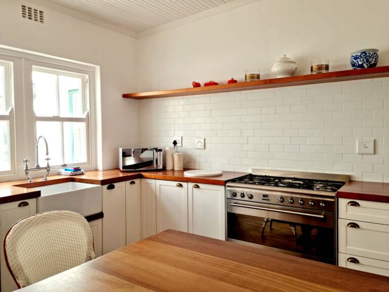 the milkwood cottage gordons bay 14 fully equipped kitchen with modern appliances 768x576