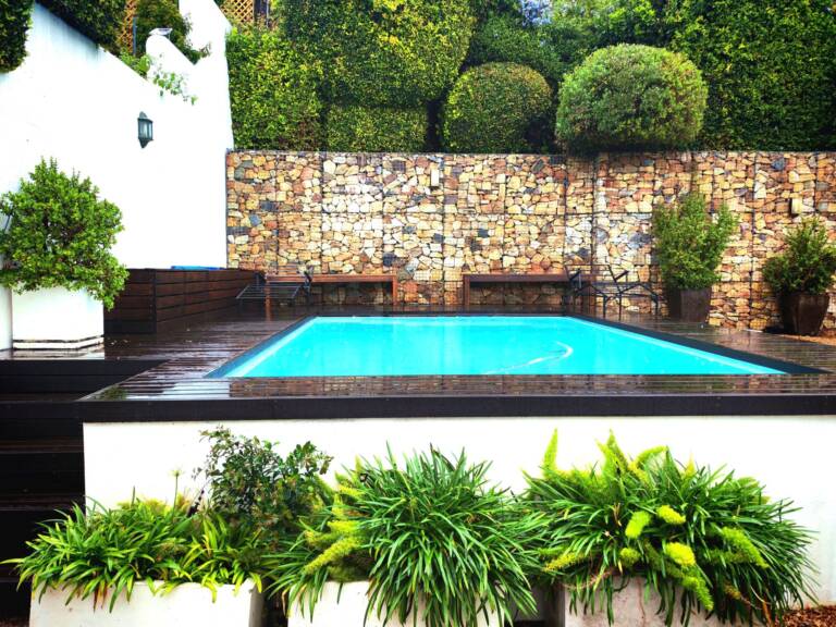 the milkwood cottage gordons bay 30 private swimming pool with braai and dining 768x576