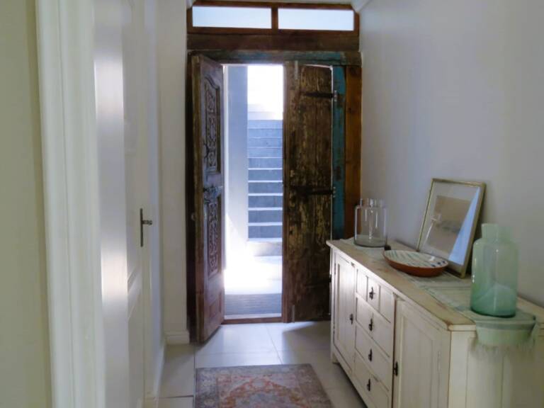 the penthouse gordons bay 25 self catering penthouse with private entrance 768x576
