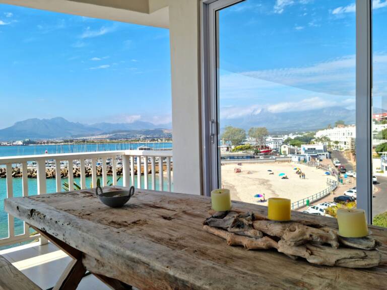 the penthouse gordons bay 36 helderberg penthouse with self catering 768x576