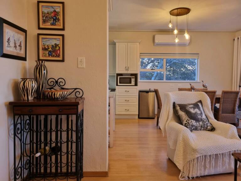 top flat gordons bay 27 fully equipped self catering with comfortable furniture 768x576