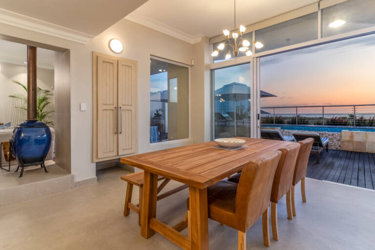 villa montemar gordons bay 07 dining area with indoor braai 768x512