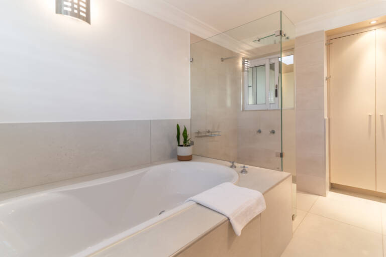 villa montemar gordons bay 25 en suite bathroom with wardrobes  768x512