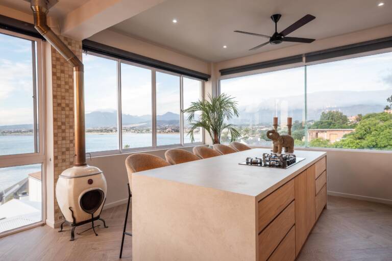 villa solara gordons bay 16 modern kitchen with fire place 768x512