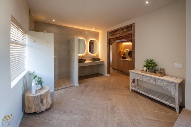villa solara gordons bay 24 luxury bathroom with double basins 768x513