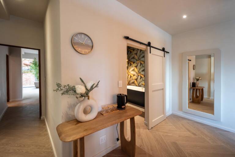 villa solara gordons bay 47 bedroom with es suite bathroom 768x513