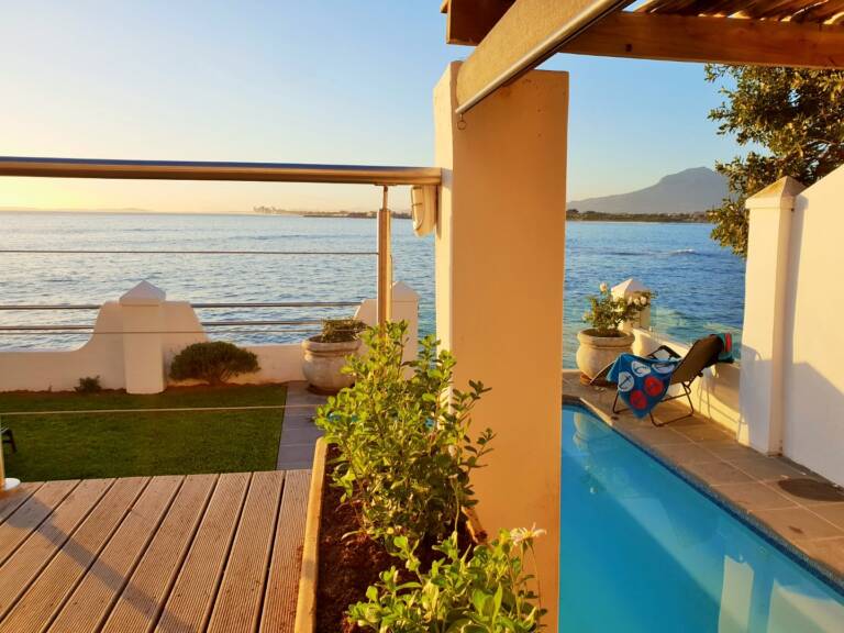 westbank private beach villa gordons bay 23 jacuzzi with pool and ocean views 768x576