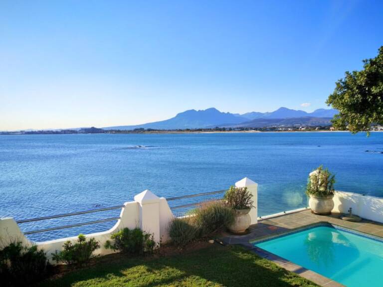 westbank private beach villa gordons bay 27 self catering villa with garden pool 768x576