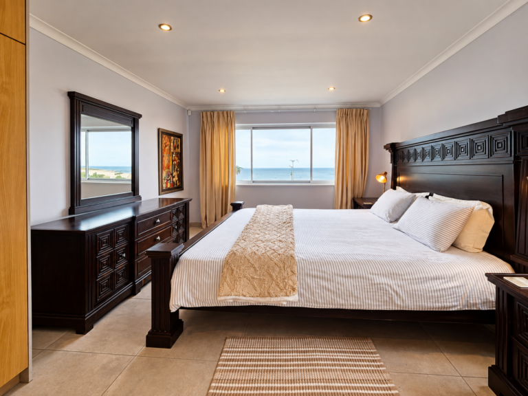 4 la corniche gordons bay 11 master bedroom with sea view 768x576